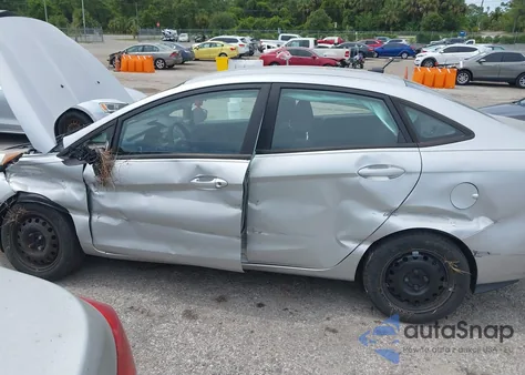 2017 Ford Fiesta S z USA, uszkodzony, nr VIN 3FADP4AJ0HM171227